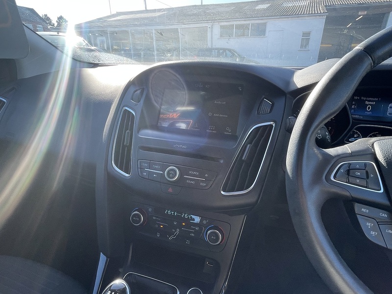 Ford 1.0T EcoBoost Titanium Hatchback 5dr Petrol Manual Euro 6 (s/s) (125 ps)