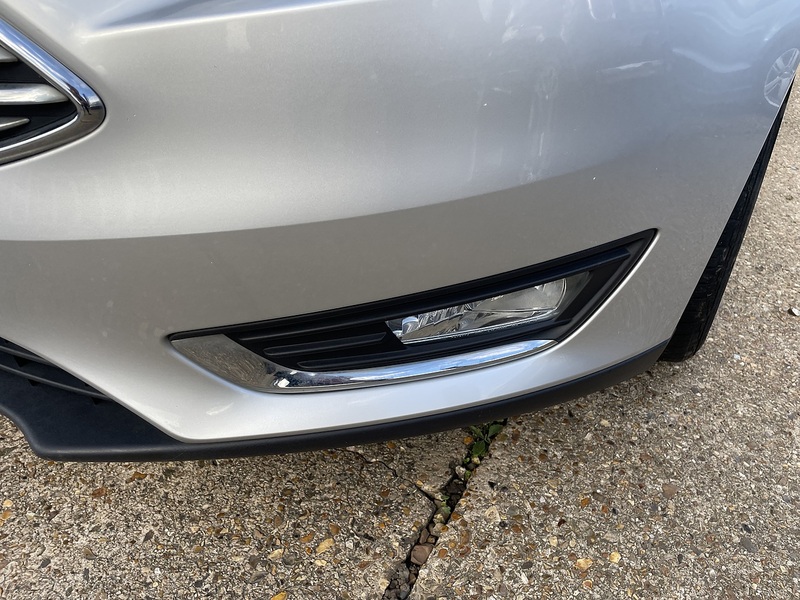 Ford 1.0T EcoBoost Titanium Hatchback 5dr Petrol Manual Euro 6 (s/s) (125 ps)