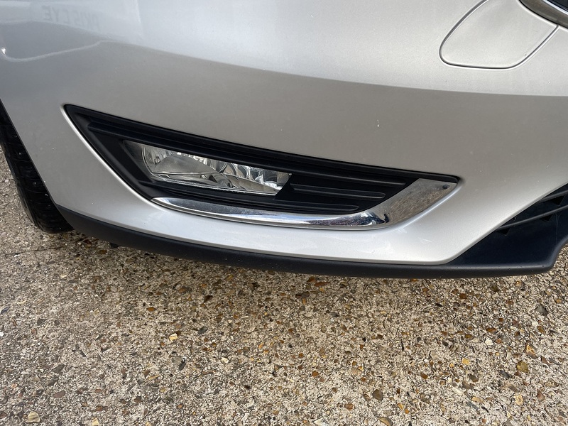 Ford 1.0T EcoBoost Titanium Hatchback 5dr Petrol Manual Euro 6 (s/s) (125 ps)