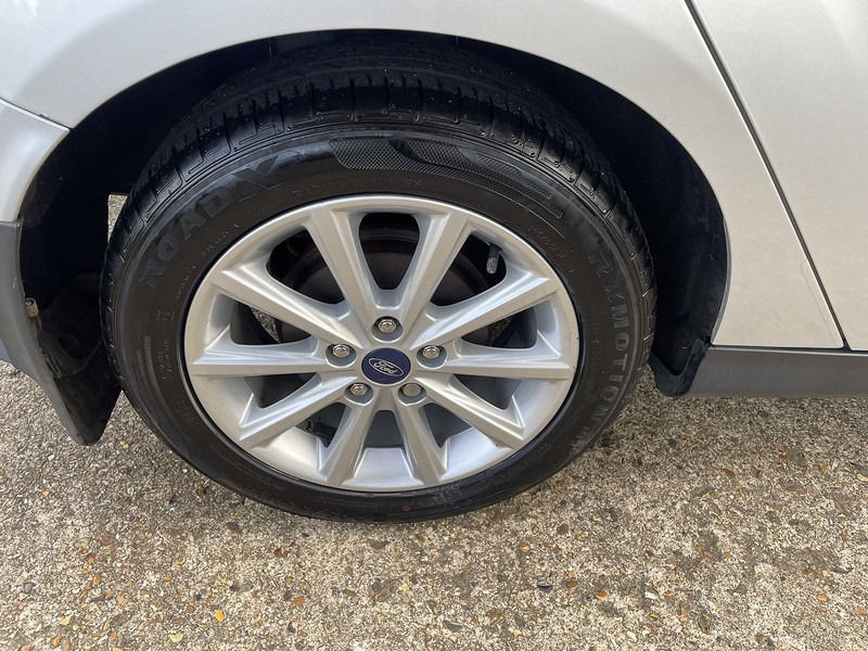 Ford 1.0T EcoBoost Titanium Hatchback 5dr Petrol Manual Euro 6 (s/s) (125 ps)