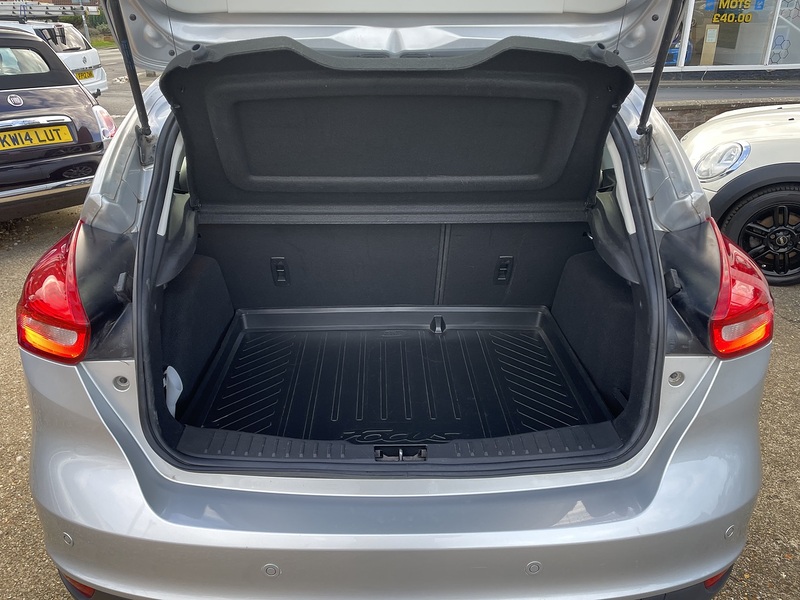 Ford 1.0T EcoBoost Titanium Hatchback 5dr Petrol Manual Euro 6 (s/s) (125 ps)