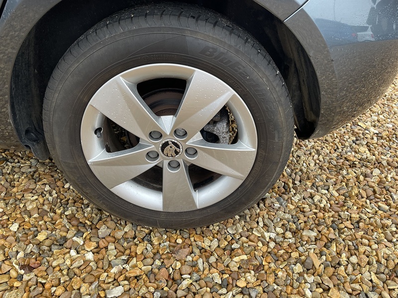 Skoda 1.2 TDI GreenLine II Hatchback 5dr Diesel Manual Euro 5 (s/s) (75 ps)