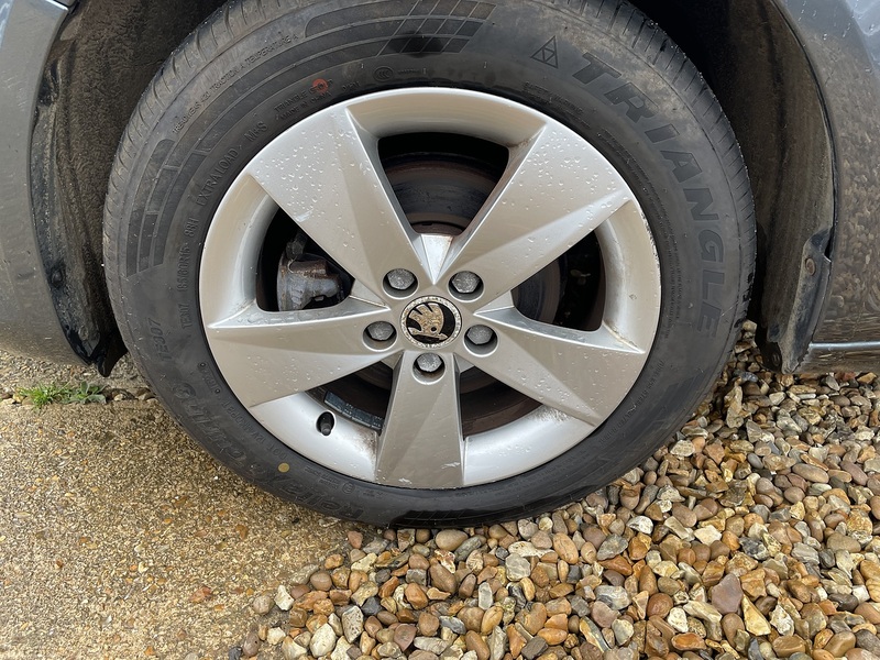 Skoda 1.2 TDI GreenLine II Hatchback 5dr Diesel Manual Euro 5 (s/s) (75 ps)