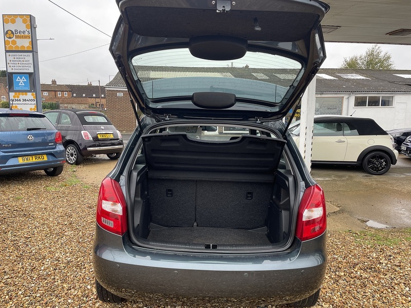 Skoda 1.2 TDI GreenLine II Hatchback 5dr Diesel Manual Euro 5 (s/s) (75 ps)