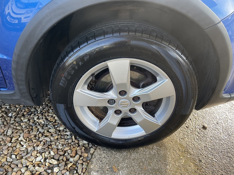 Suzuki 1.6 SZ5 SUV 5dr Petrol Manual 4Grip Euro 5 (120 ps)