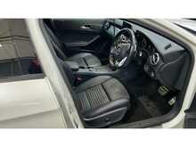 Mercedes-Benz GLA GLA220d AMG Line 