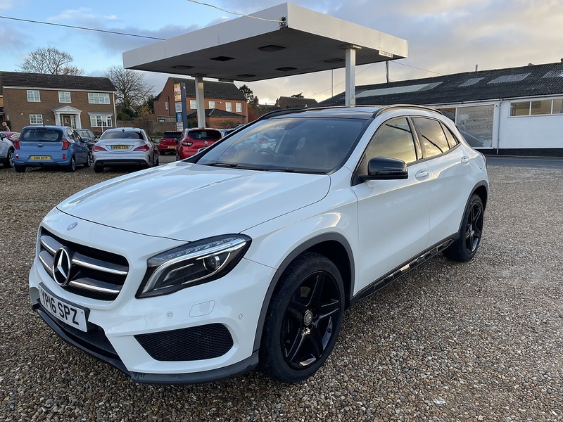 Mercedes-Benz 2.1 GLA220d AMG Line (Premium Plus) SUV 5dr Diesel 7G-DCT 4MATIC Euro 6 (s/s) (177 ps)