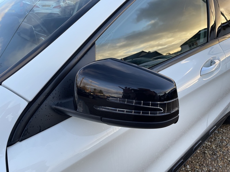 Mercedes-Benz 2.1 GLA220d AMG Line (Premium Plus) SUV 5dr Diesel 7G-DCT 4MATIC Euro 6 (s/s) (177 ps)