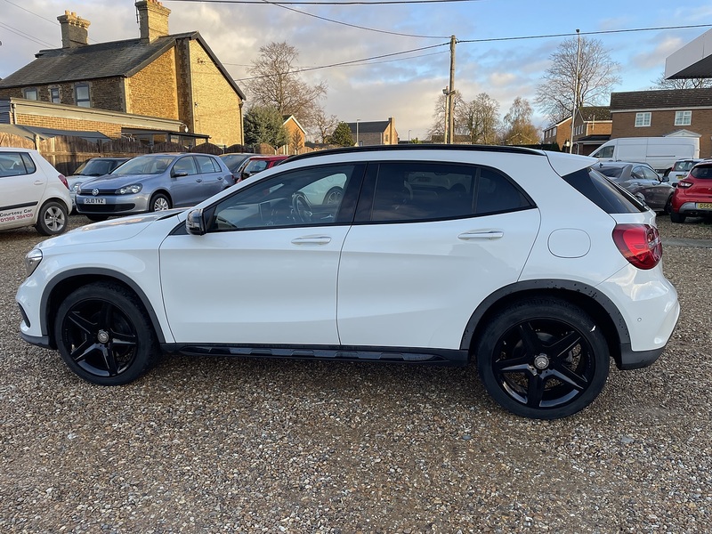 Mercedes-Benz 2.1 GLA220d AMG Line (Premium Plus) SUV 5dr Diesel 7G-DCT 4MATIC Euro 6 (s/s) (177 ps)