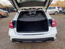 Mercedes-Benz GLA GLA220d AMG Line 