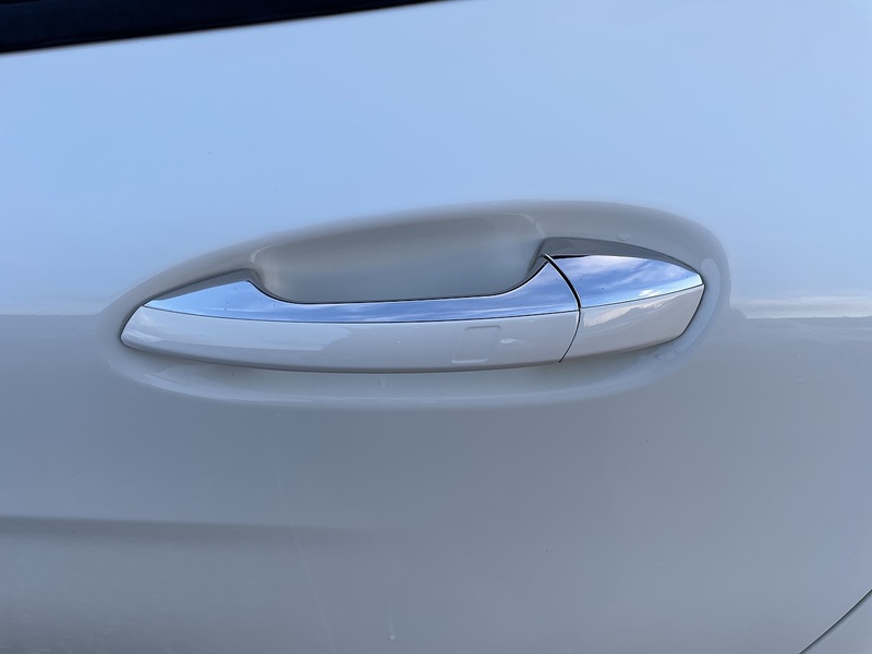 Mercedes-Benz 2.1 GLA220d AMG Line (Premium Plus) SUV 5dr Diesel 7G-DCT 4MATIC Euro 6 (s/s) (177 ps)