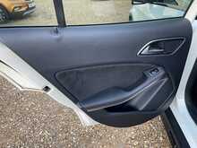 Mercedes-Benz GLA GLA220d AMG Line 