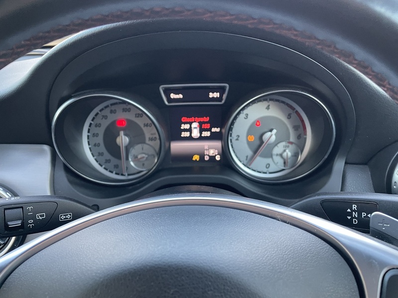 Mercedes-Benz 2.1 GLA220d AMG Line (Premium Plus) SUV 5dr Diesel 7G-DCT 4MATIC Euro 6 (s/s) (177 ps)