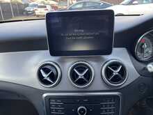 Mercedes-Benz GLA GLA220d AMG Line 