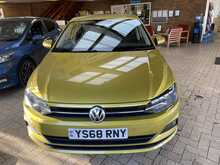 Volkswagen Polo TSI SE 