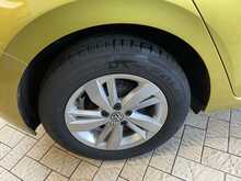 Volkswagen Polo TSI SE 