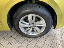 Volkswagen Polo TSI SE 