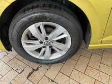 Volkswagen Polo TSI SE 