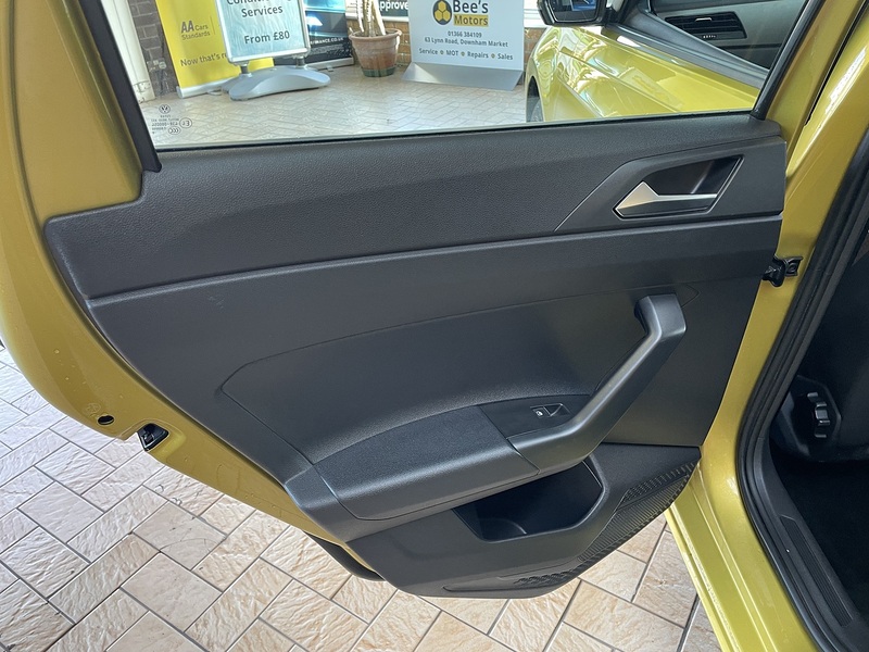 Volkswagen 1.0 TSI GPF SE Hatchback 5dr Petrol Manual Euro 6 (s/s) (95 ps)