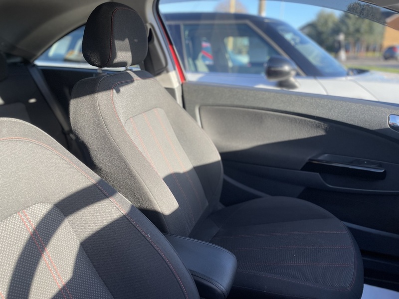 Vauxhall 1.2 16V Limited Edition Hatchback 3dr Petrol Manual Euro 5 (85 ps)