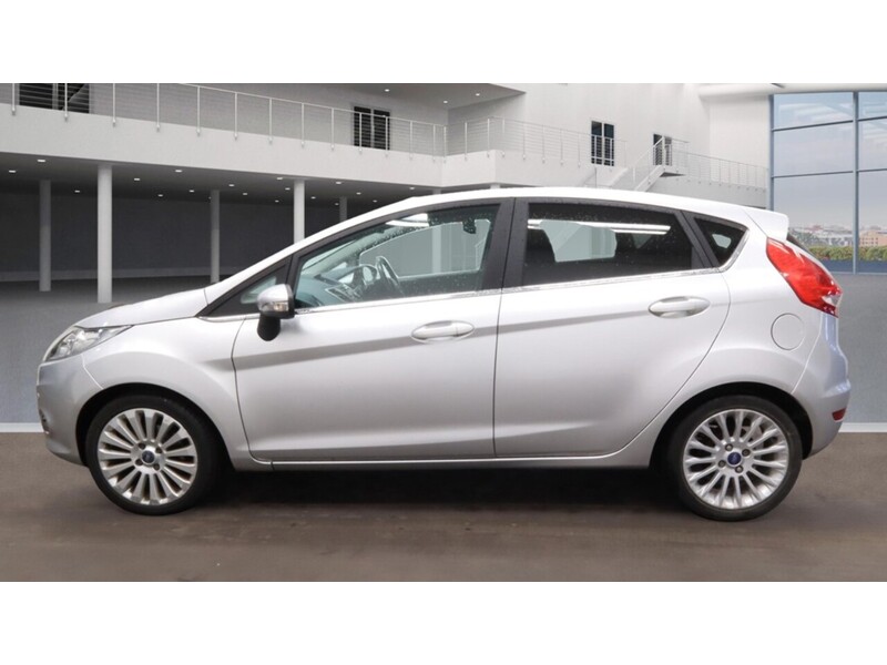 Ford 1.4 Titanium Hatchback 5dr Petrol Automatic (154 g/km, 94 bhp)