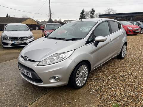 1.4 Titanium Hatchback 5dr Petrol Automatic (154 g/km, 94 bhp)