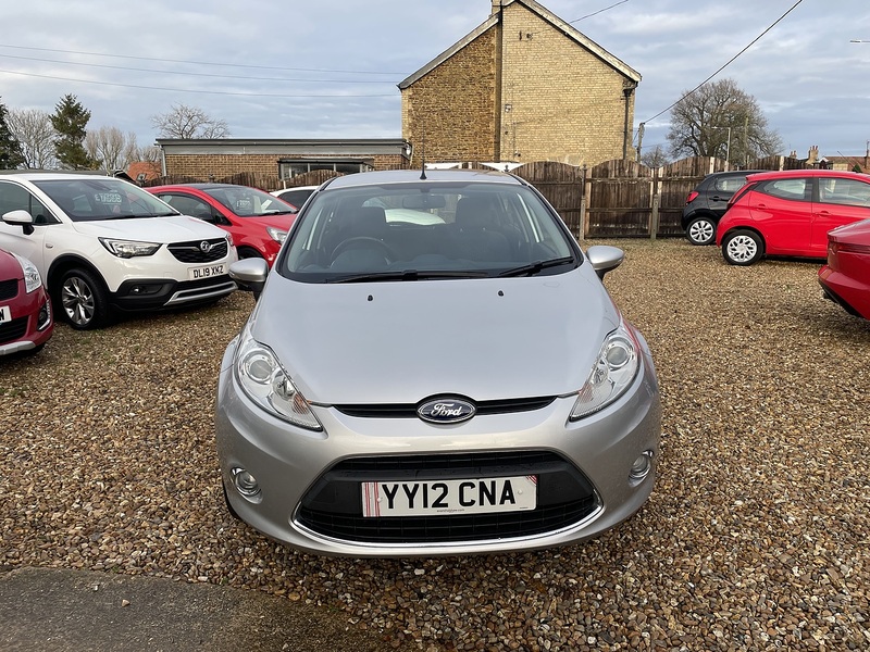 Ford 1.4 Zetec Hatchback 5dr Petrol Manual (133 g/km, 94 bhp)