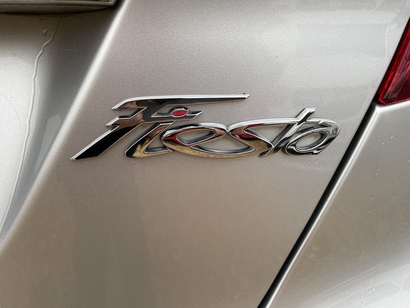 Ford 1.4 Zetec Hatchback 5dr Petrol Manual (133 g/km, 94 bhp)