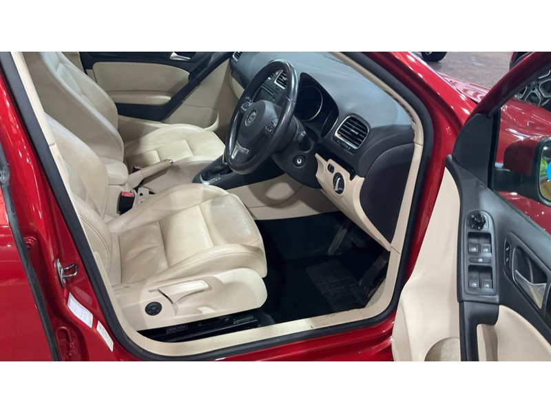 Volkswagen 1.6 TDI Match Hatchback 5dr Diesel DSG Euro 5 (105 ps)