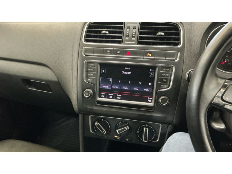 Volkswagen 1.0 BlueMotion Tech SE Hatchback 5dr Petrol Manual Euro 6 (s/s) (60 ps)