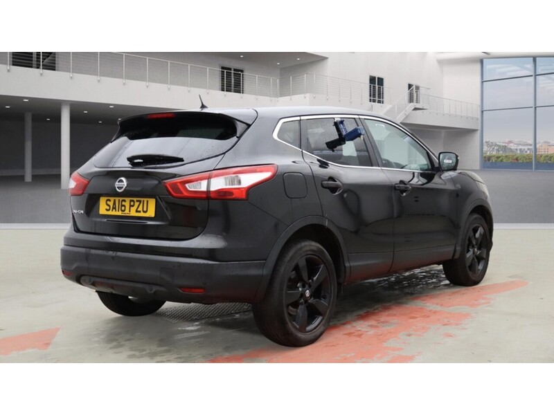 Nissan 1.2 DIG-T N-Connecta SUV 5dr Petrol Manual 2WD Euro 6 (s/s) (115 ps)