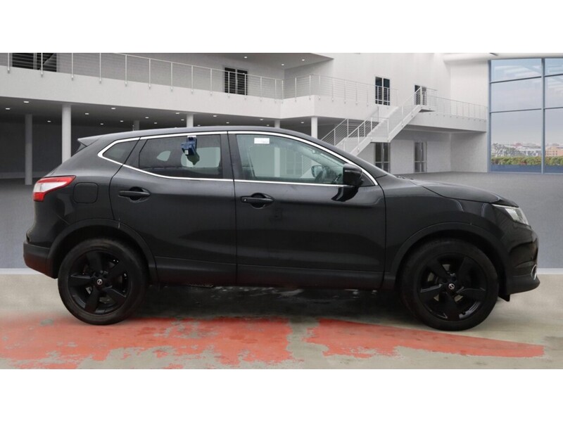 Nissan 1.2 DIG-T N-Connecta SUV 5dr Petrol Manual 2WD Euro 6 (s/s) (115 ps)