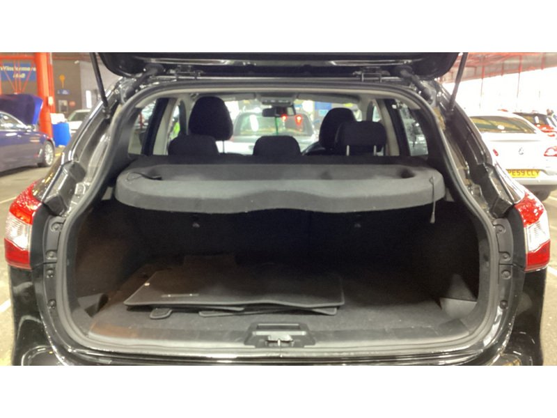 Nissan 1.2 DIG-T N-Connecta SUV 5dr Petrol Manual 2WD Euro 6 (s/s) (115 ps)