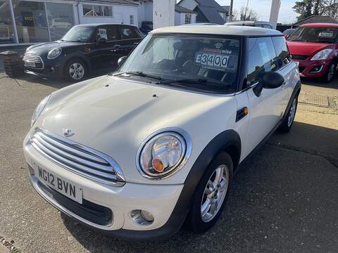 1.6 One Hatchback 3dr Petrol Manual Euro 5 (98 ps)