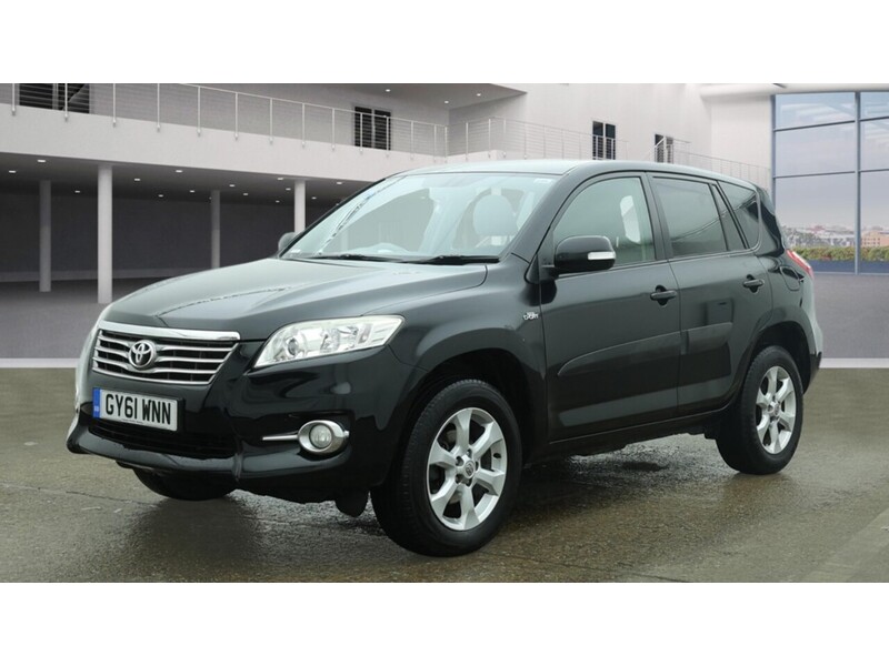 Toyota 2.2 D-CAT XT-R SUV 5dr Diesel Auto 4WD Euro 5 (150 ps)