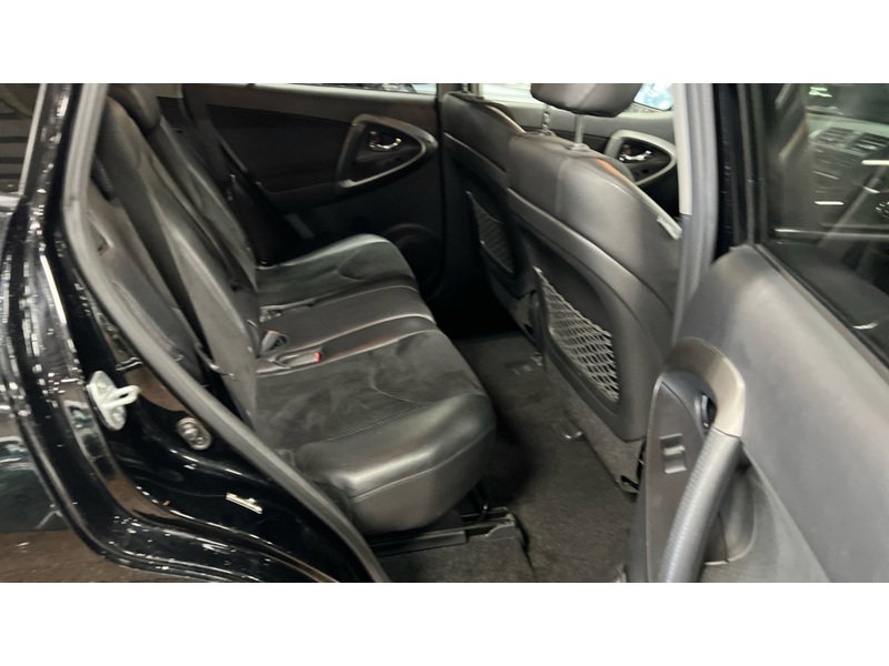 Toyota 2.2 D-CAT XT-R SUV 5dr Diesel Auto 4WD Euro 5 (150 ps)