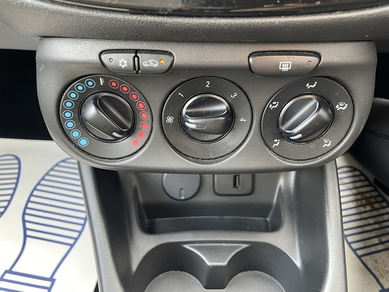 Vauxhall 1.4i ecoFLEX Limited Edition Hatchback 3dr Petrol Manual Euro 6 (75 ps)