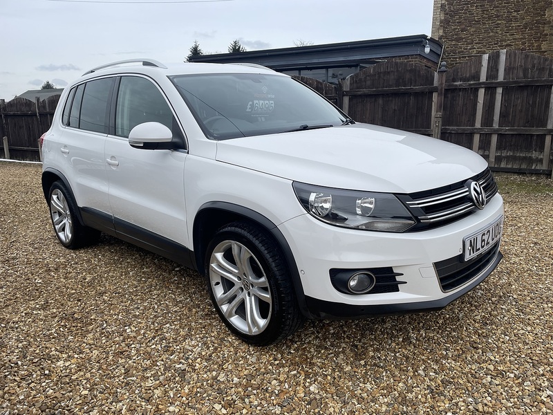 Volkswagen 2.0 TDI Sport SUV 5dr Diesel Manual 4WD Euro 5 (170 ps)