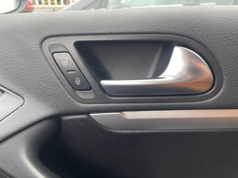 Volkswagen 2.0 TDI Sport SUV 5dr Diesel Manual 4WD Euro 5 (170 ps)