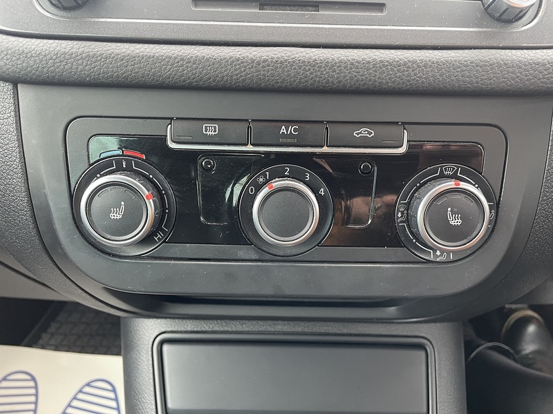 Volkswagen 2.0 TDI Sport SUV 5dr Diesel Manual 4WD Euro 5 (170 ps)