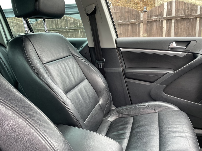 Volkswagen 2.0 TDI Sport SUV 5dr Diesel Manual 4WD Euro 5 (170 ps)