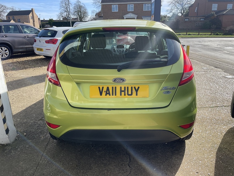 Ford 1.25 Edge Hatchback 5dr Petrol Manual (129 g/km, 81 bhp)