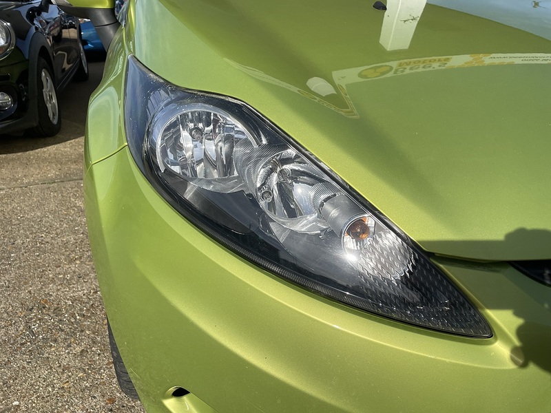 Ford 1.25 Edge Hatchback 5dr Petrol Manual (129 g/km, 81 bhp)