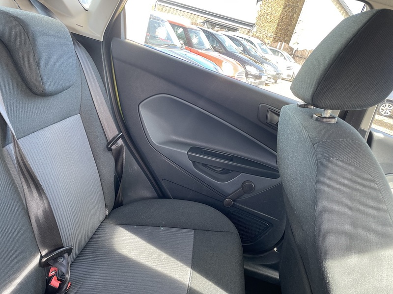 Ford 1.25 Edge Hatchback 5dr Petrol Manual (129 g/km, 81 bhp)