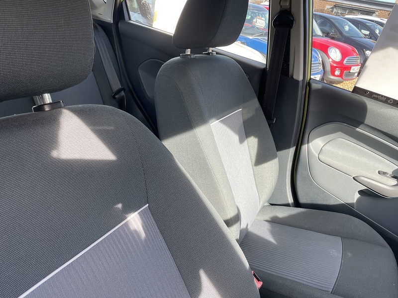 Ford 1.25 Edge Hatchback 5dr Petrol Manual (129 g/km, 81 bhp)