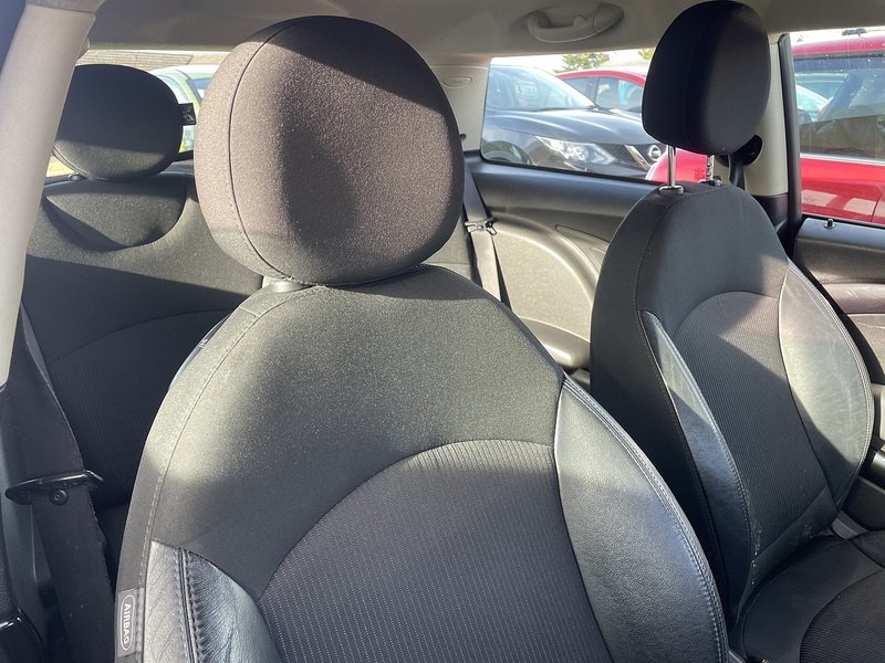 MINI 1.6 Cooper Pimlico Hatchback 3dr Petrol Manual Euro 5 (s/s) (122 ps)