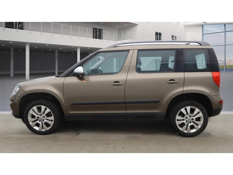 Skoda 2.0 TDI Elegance Outdoor 5dr Diesel DSG 4WD Euro 5 (170 ps)