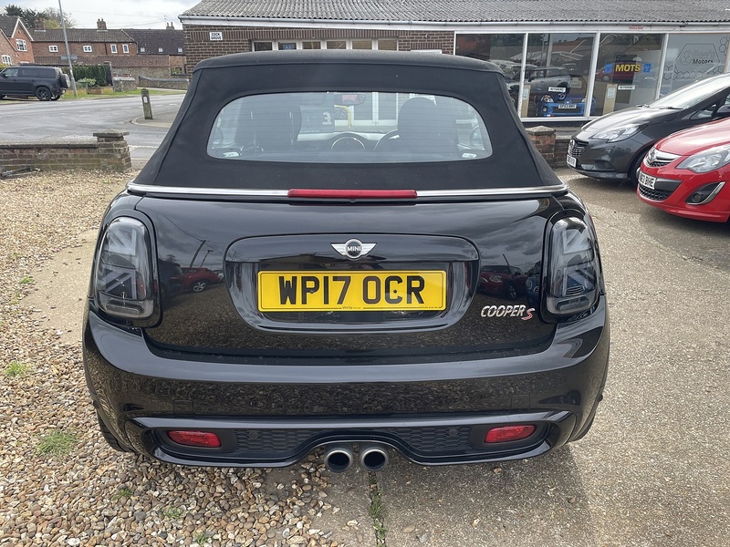 MINI 2.0 Cooper S Convertible 2dr Petrol Auto Euro 6 (s/s) (192 ps)