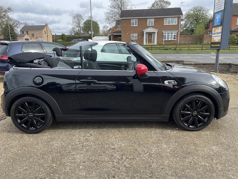 MINI 2.0 Cooper S Convertible 2dr Petrol Auto Euro 6 (s/s) (192 ps)