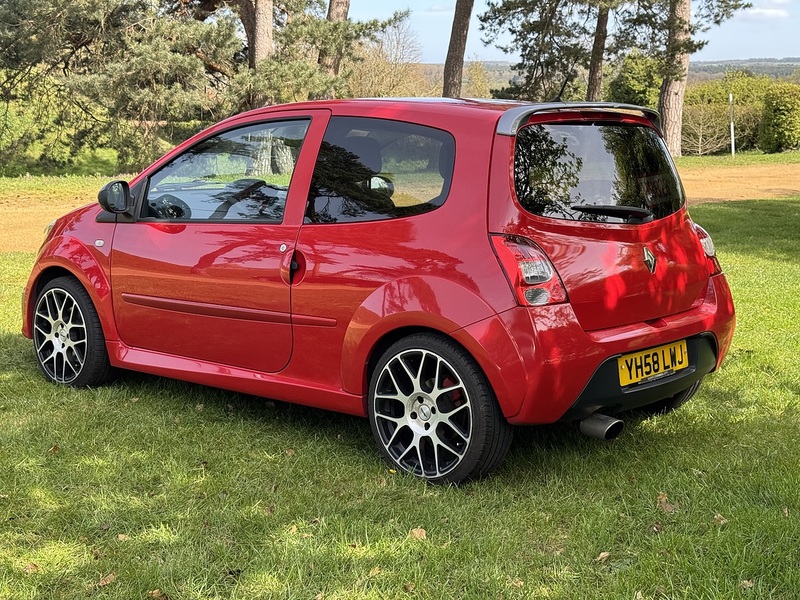 Renault 1.6 VVT Renaultsport Hatchback 3dr Petrol Manual Euro 4 (133 ps)